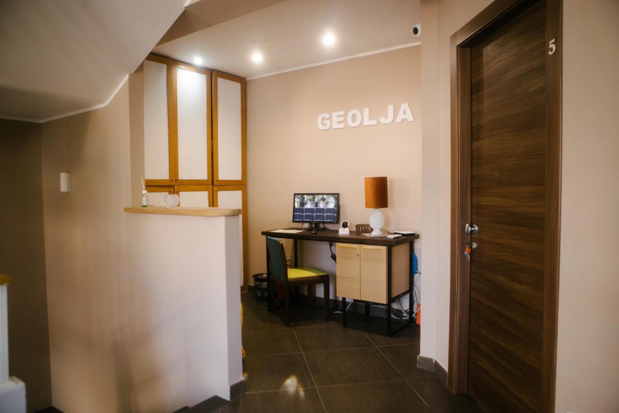B&B Geolja 焦亚陶罗 外观 照片